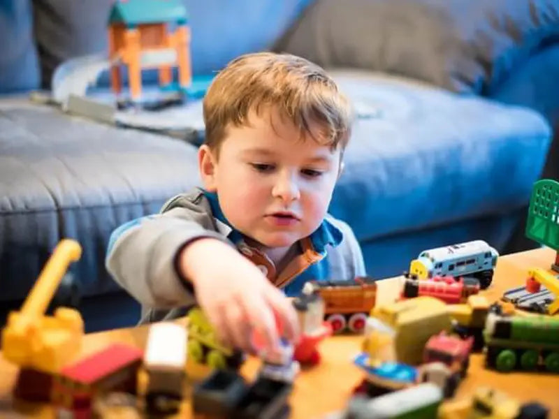 Creative & Critical: How STEM Toys Enhance Problem-Solving in Kids