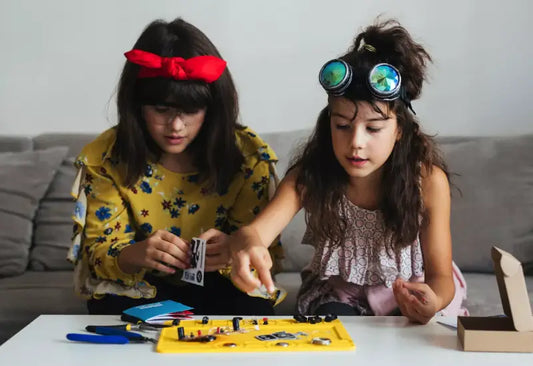 Understanding the Material and Tools In DIY Kits Available Online